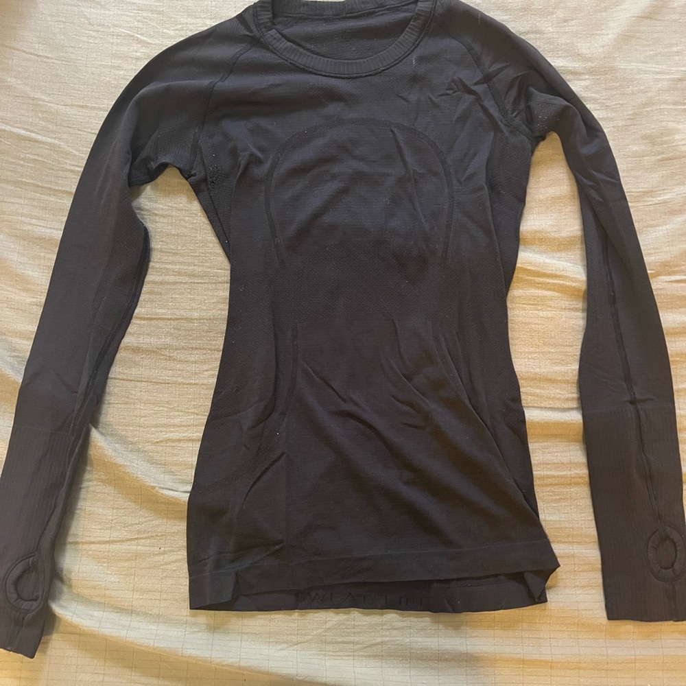 lululemon athletica Charcoal Long Sleeve Top